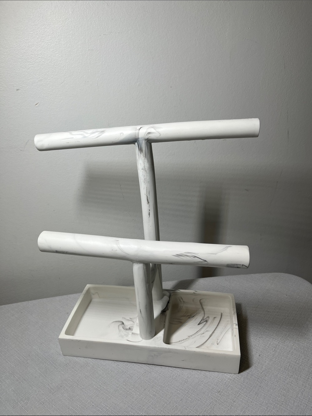 White Marble-Effect Jewelry T-Bar Display Stand - Home Storage & Organization